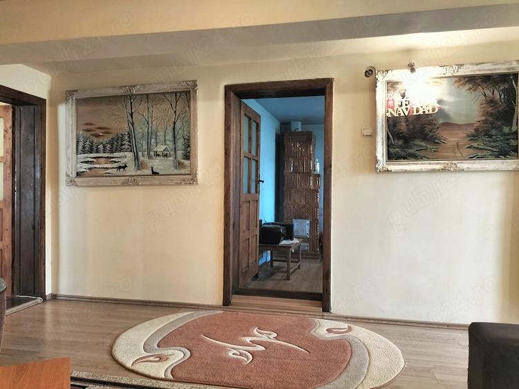 Casă cu 5 camere cu Teren 1000 Mp în Central