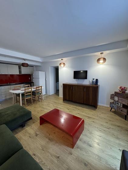 Apartament cu 2 camere decomandat în Tunari