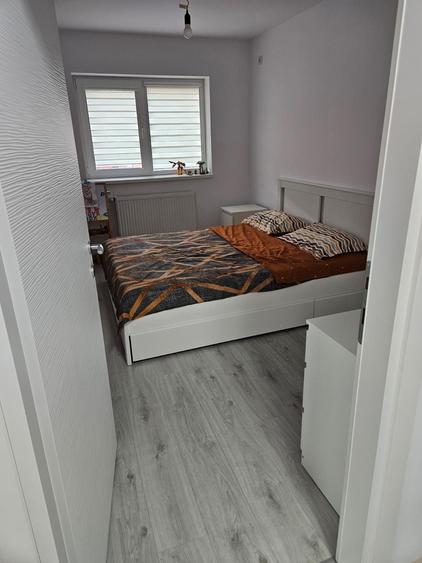 Apartament cu 3 camere decomandat în Theodor Pallady