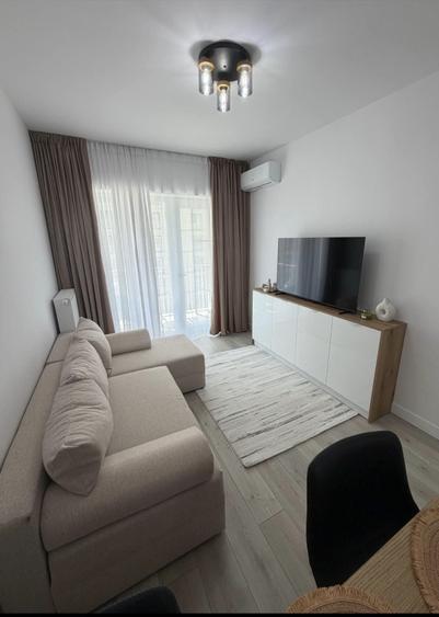 Apartament cu 2 camere în Baza 3