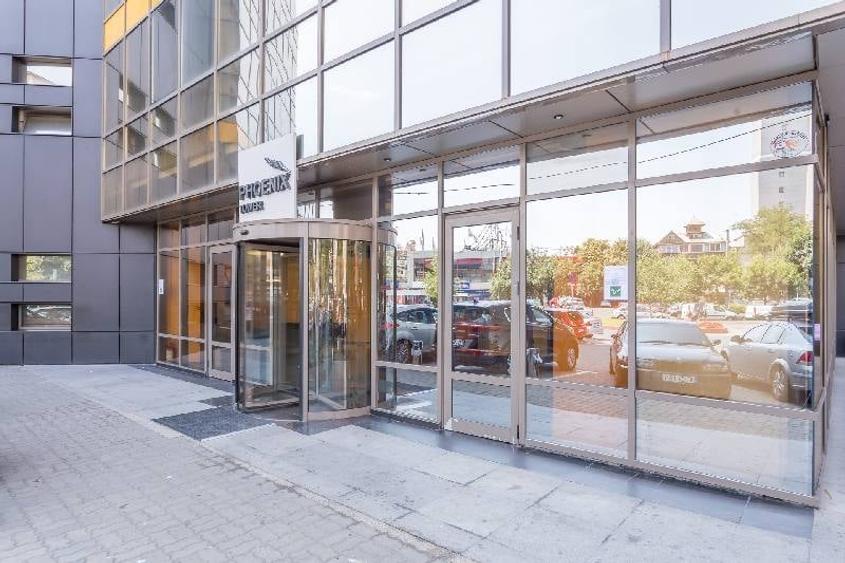 Birou, de 200 mp, în Vitan Mall