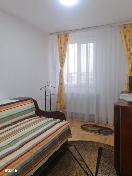Apartament cu 4 camere decomandat în Ultracentral