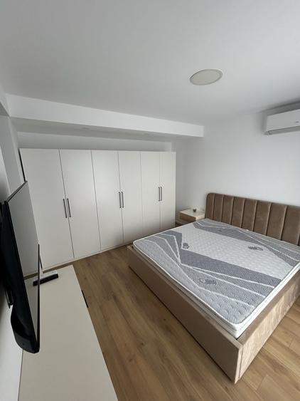 Casă cu 4 camere cu Teren 200 Mp în Central