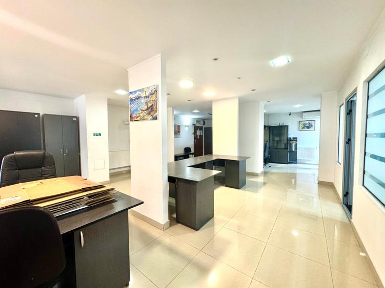 Apartament cu 6 camere decomandat, mobilat în 13 Septembrie