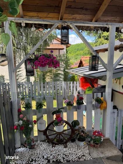 Casă cu 4 camere cu Teren 380 Mp în Gilău
