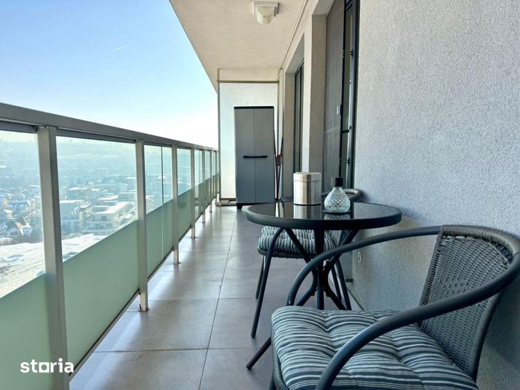 Apartament cu 3 camere semidecomandat, mobilat în Gruia