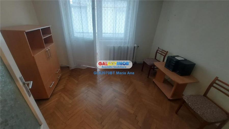 Apartament cu 4 camere decomandat în Ultracentral