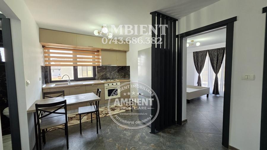 Casă individuală cu 5 camere cu Canalizare în Central