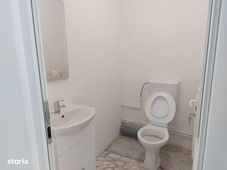 Spațiu comercial, de 310 mp, în Mârșa