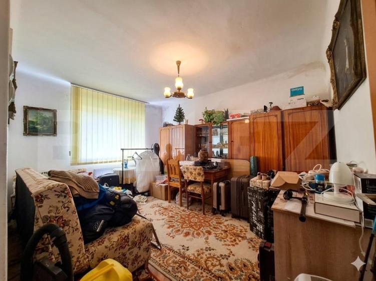 Casă individuală cu 4 camere cu Canalizare în Iris
