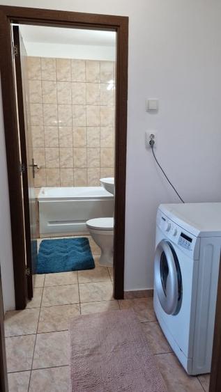 Apartament cu 2 camere semidecomandat, mobilat în Soarelui