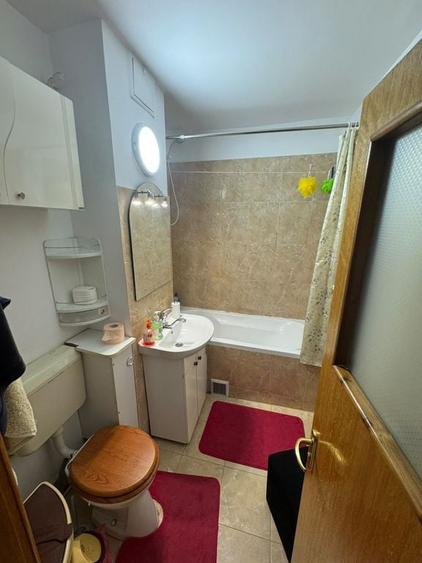 Apartament cu 2 camere decomandat în Capitol