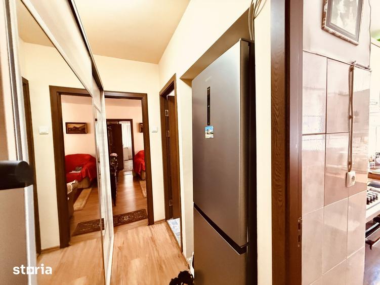 Apartament cu 3 camere în Inel II