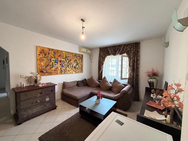 Apartament cu 4 camere decomandat în Timpuri Noi