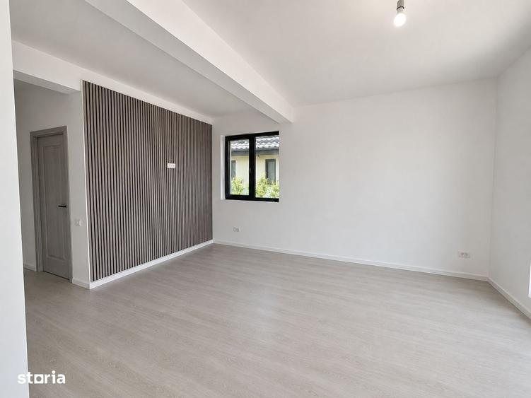 Casă cu 4 camere în Crevedia