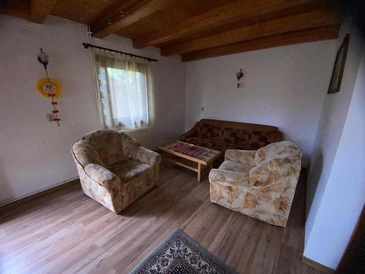 Casă cu 4 camere cu Teren 800 Mp în Beliș