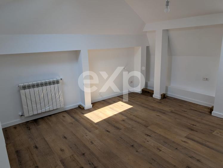 Apartament cu 5 camere decomandat în Barbu Văcărescu