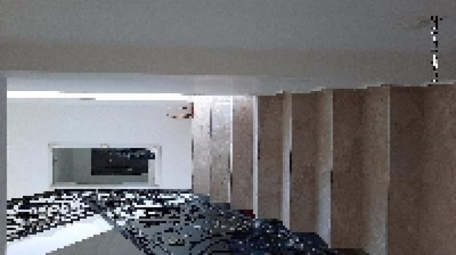 Casă cu 3 camere cu Teren 100 Mp în Central