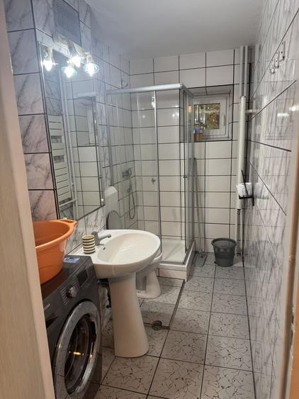 Garsonieră decomandată în Vitan