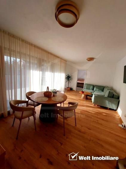Apartament cu 3 camere semidecomandat, mobilat în Borhanci