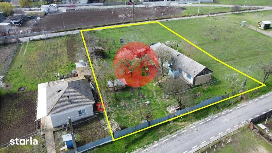 Casă cu 3 camere cu Teren 2100 Mp în Valea Nucarilor