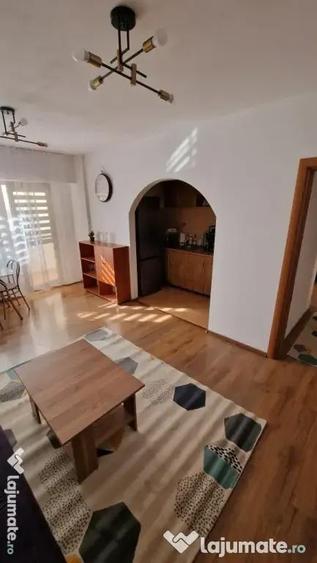 Casă cu 7 camere în Grivița