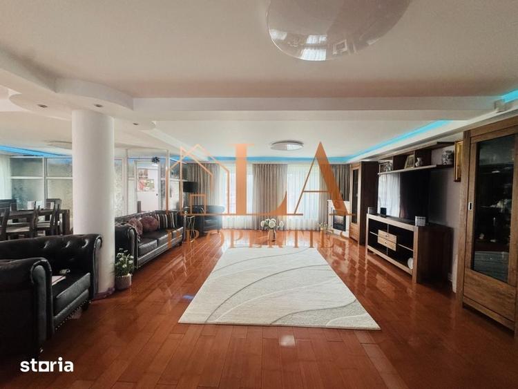 Casă cu 7 camere cu Teren 1411 Mp în Central