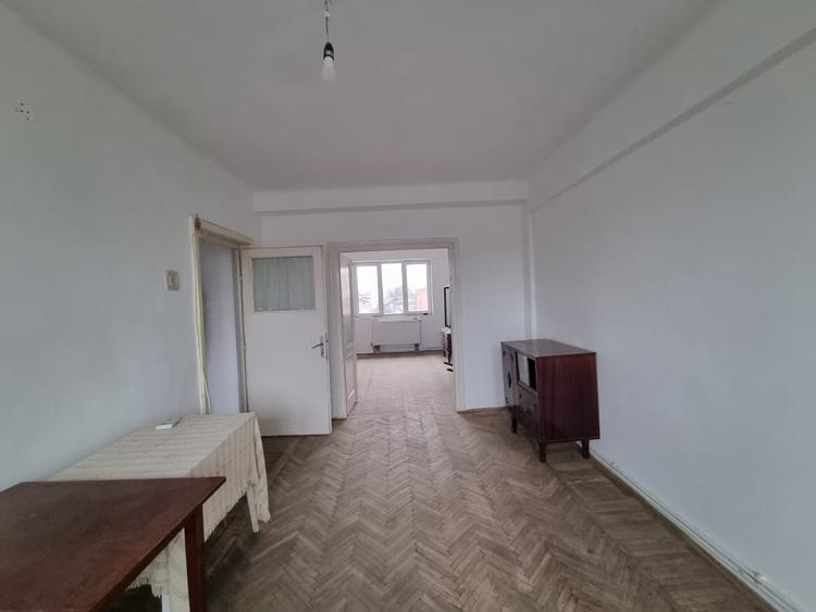 Apartament cu 2 camere nedecomandat în Vest