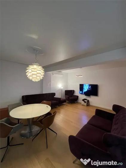 Apartament cu 3 camere decomandat în Exterior Vest
