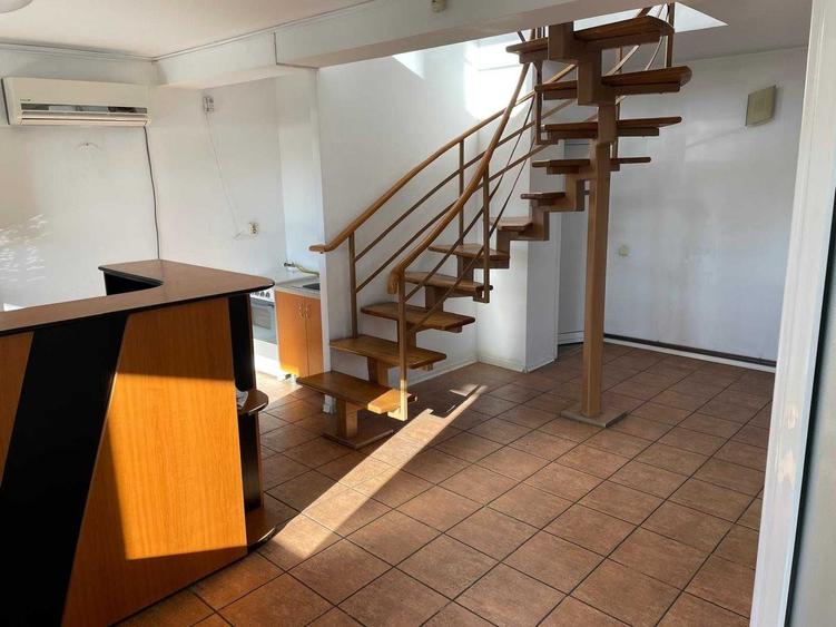 Spațiu comercial, de 160 mp, în Central