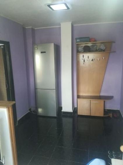 Apartament cu 2 camere semidecomandat în P-ța Muncii