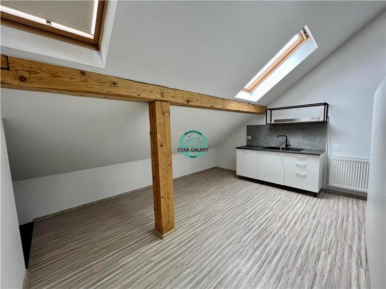 Birou, de 225 mp, în Central