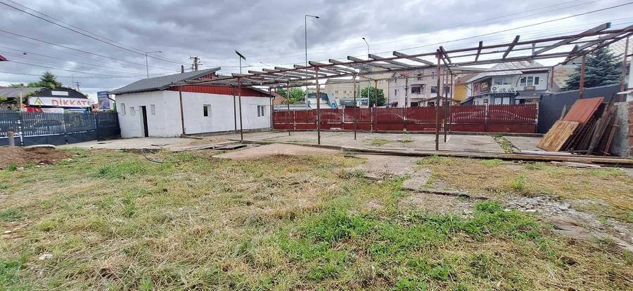Spațiu comercial, de 300 mp, în Central