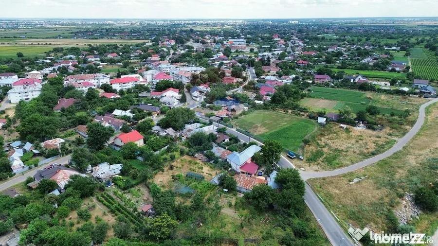 Casă cu 5 camere cu Teren 1513 Mp în Câmpineanca