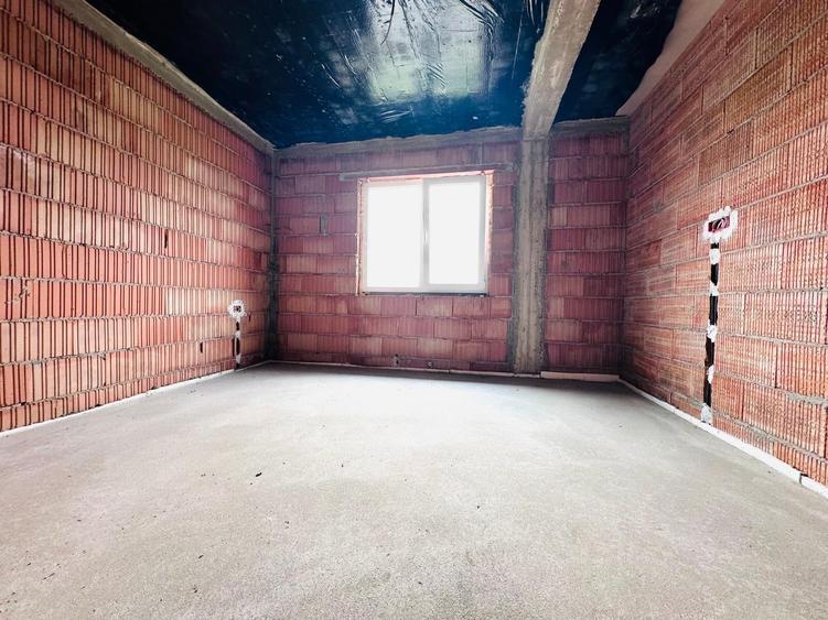 Duplex cu 4 camere cu Teren 315 Mp în Moșnița Nouă