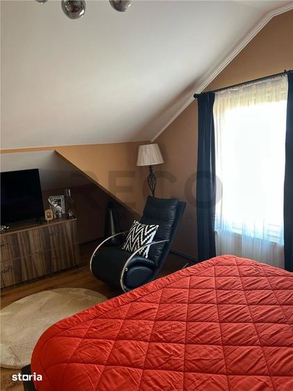Casă cu 4 camere cu Teren 332 Mp în Sântandrei