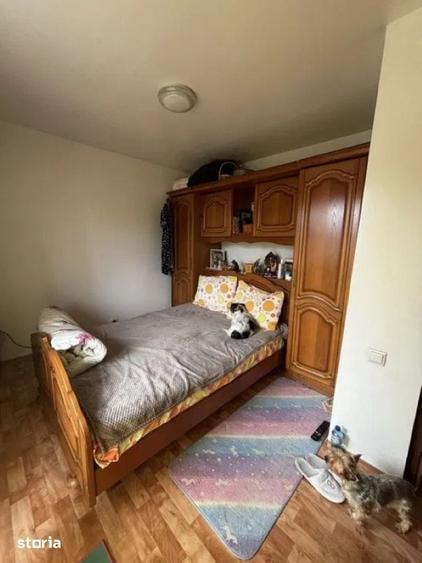 Casă cu 6 camere cu Teren 500 Mp în Dobroești