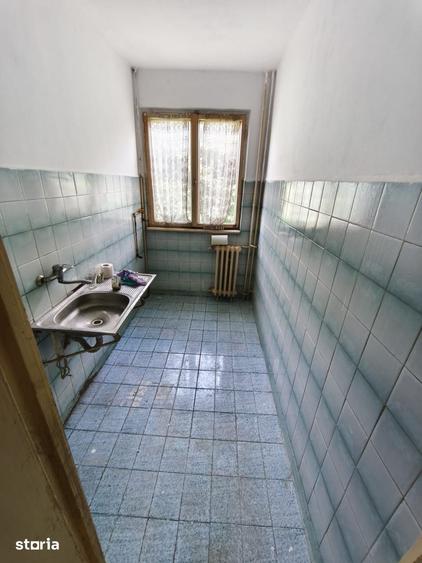 ROANDY - Apartament 3 camere la un pret accesibil - Malu Rosu - 1