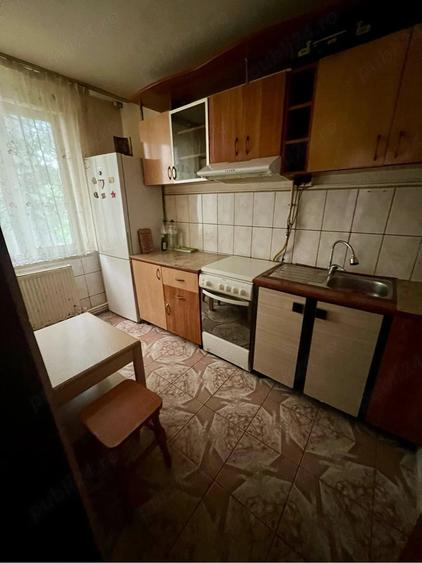 Apartament cu 2 camere decomandat în Exterior Vest