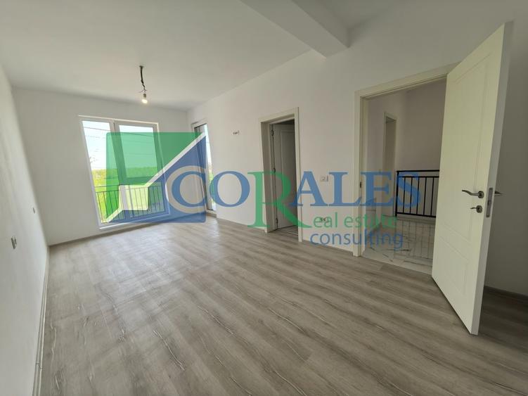 Duplex cu 5 camere cu Canalizare în Dumbrăvița