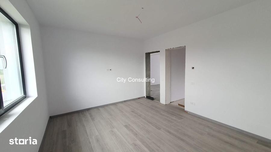 Casă cu 3 camere cu Teren 365 Mp în Crevedia