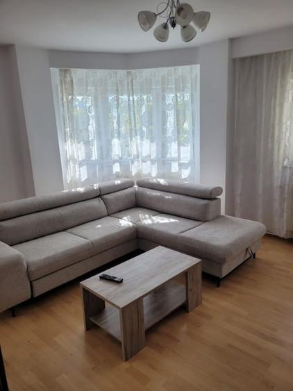 Apartament cu 3 camere decomandat, mobilat în Aviației
