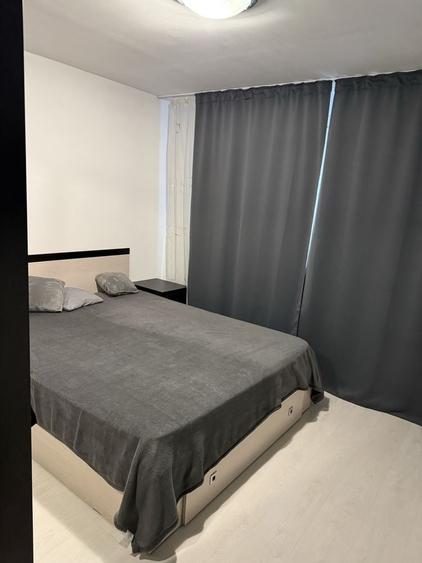 Apartament cu 2 camere decomandat în Rovine
