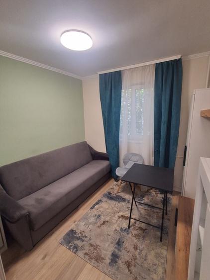 Apartament semidecomandat în Rogerius