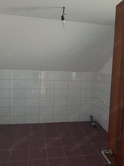 Casă cu 4 camere cu Teren 1500 Mp în Izvoru Dulce (Beceni)