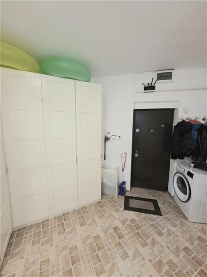Apartament cu 3 camere decomandat în Primo