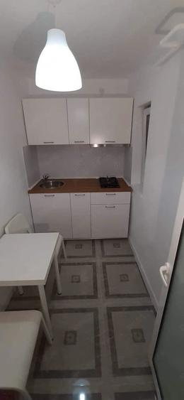 Garsonieră decomandată în Radu Negru