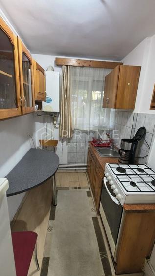 Garsonieră decomandată în 7 Noiembrie
