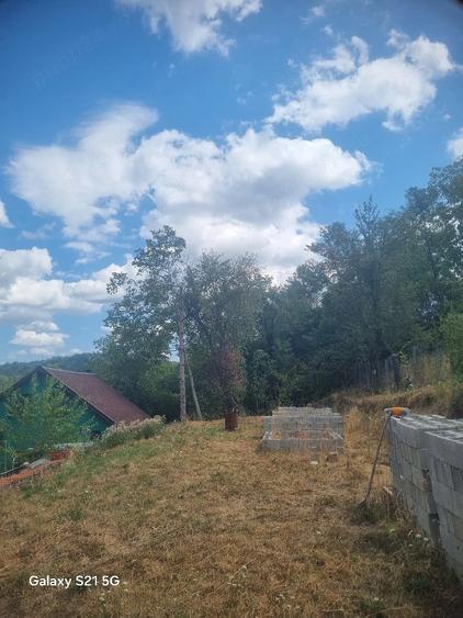 Casă cu 2 camere cu Teren 870 Mp în Central