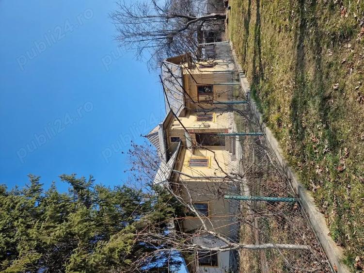 Casă cu 5 camere cu Teren 1171 Mp în Pucioasa